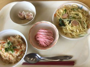 麺の日行事食